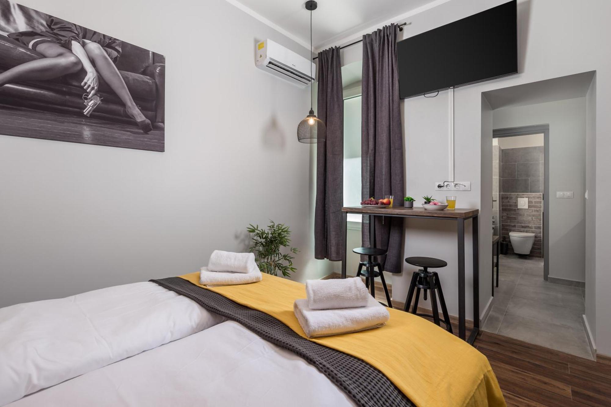 Porto Marina Apartments Fiume Esterno foto